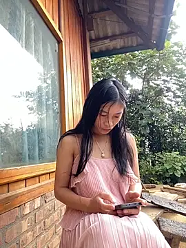 Snapshot of EmLy02 chatting on 11/10/25, 01:59 EmLy02 online show from 11/10/25, 01:59