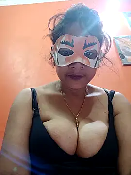 Snapshot of aman7676 chatting on 11/23/25, 05:35 aman7676 online show from 11/23/25, 05:35