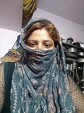 Snapshot of Kavya-kumari chatting on 10/19/25, 09:10 Kavya-kumari online show from 10/19/25, 09:10