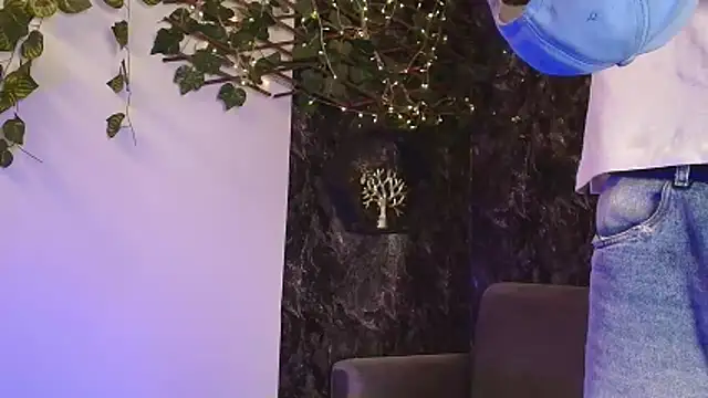 nicolai drake online show from 11/19/25, 03:28