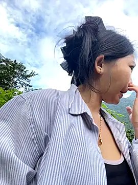 Miumieu online show from 10/23/25, 12:43