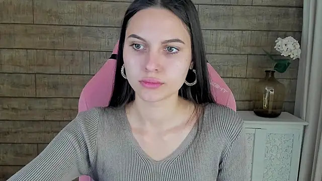 AlisaVersailles online show from 10/07/25, 04:04