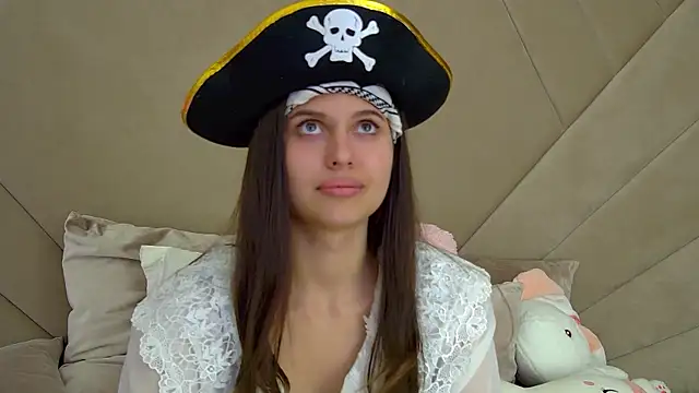 AlisaVersailles online show from 10/16/25, 04:08