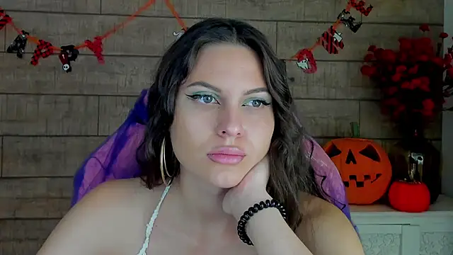 AlisaVersailles online show from 10/31/25, 04:19