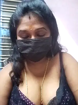 chaitara-reddy online show from 10/22/25, 03:01