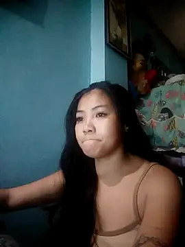 Snapshot of pinay_bellaxx chatting on 09/19/25, 05:42 pinay bellaxx online show from 09/19/25, 05:42