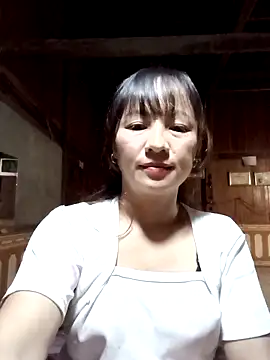 Mini3333 online show from 10/17/25, 10:23