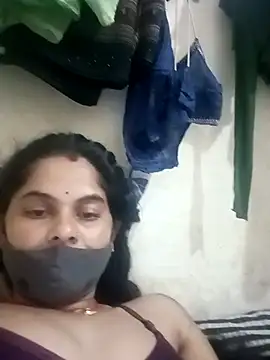 JULEE-740 online show from 10/15/25, 11:32