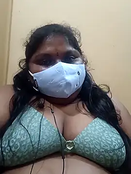 Snapshot of chandana_telugu chatting on 10/26/25, 12:22 chandana telugu online show from 10/26/25, 12:22