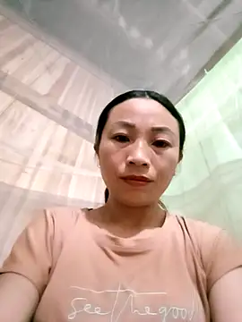 lucybaby00 online show from 11/08/25, 07:56