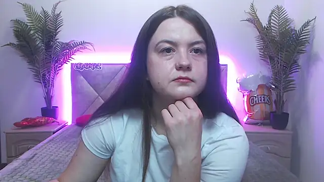 Snapshot of MavkaCute chatting on 10/05/25, 06:06 MavkaCute online show from 10/05/25, 06:06