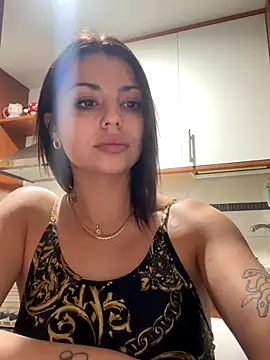 NoeliaGarcia17 online show from 10/18/25, 10:21