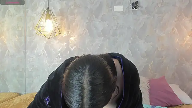 Snapshot of shumy_angels chatting on 11/11/25, 04:34 shumy angels online show from 11/11/25, 04:34