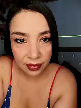 Snapshot of Anahibella chatting on 10/01/25, 11:33 Anahibella online show from 10/01/25, 11:33