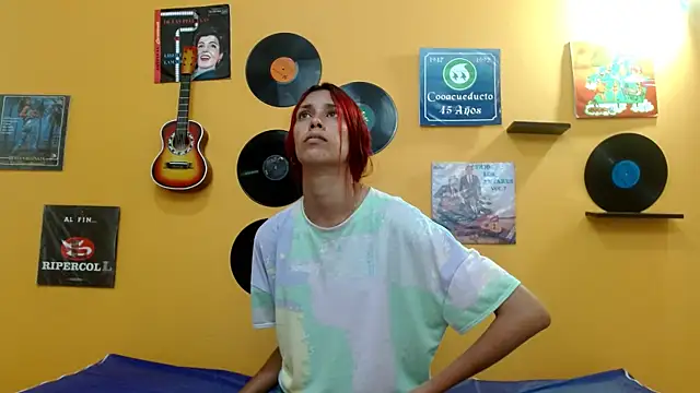 skinnyverus18 online show from 11/14/25, 07:01