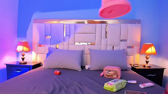 Snapshot of JadeeKhan chatting on 10/04/25, 08:07 JadeeKhan online show from 10/04/25, 08:07