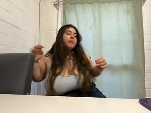 Snapshot of Tukatita69 chatting on 10/22/25, 09:58 Tukatita69 online show from 10/22/25, 09:58