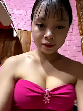 LunaBerry18 online show from 09/19/25, 12:50