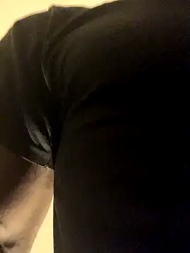 Snapshot of yourcummingdad chatting on 11/04/25, 05:50 yourcummingdad online show from 11/04/25, 05:50