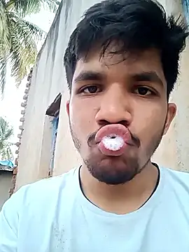 Snapshot of sexofbro chatting on 10/28/25, 09:35 sexofbro online show from 10/28/25, 09:35