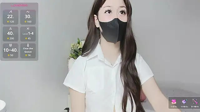 Snapshot of -Fortuna- chatting on 10/10/25, 07:07 -Fortuna- online show from 10/10/25, 07:07