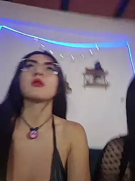 77Neferkitty77 online show from 11/04/25, 09:36