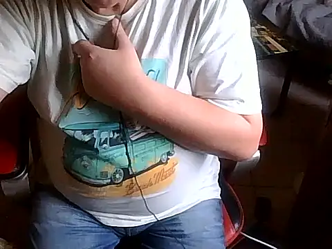 Snapshot of sgtpepers chatting on 11/29/25, 11:57 sgtpepers online show from 11/29/25, 11:57