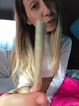 PetiteSecrets online show from 11/22/25, 12:37