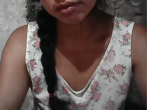 oceanlover23 online show from 10/16/25, 11:50