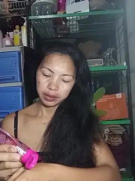 oceanlover23 online show from 11/15/25, 09:43