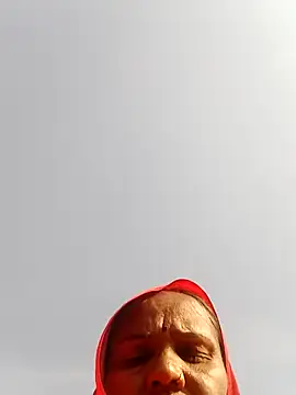 Snapshot of Pinky12A chatting on 09/15/25, 11:21 Pinky12A online show from 09/15/25, 11:21