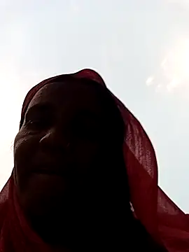 Snapshot of Pinky12A chatting on 10/23/25, 01:05 Pinky12A online show from 10/23/25, 01:05