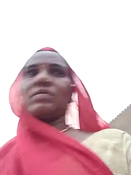 Snapshot of Pinky12A chatting on 10/26/25, 01:11 Pinky12A online show from 10/26/25, 01:11