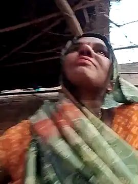 Snapshot of Pinky12A chatting on 11/02/25, 01:19 Pinky12A online show from 11/02/25, 01:19