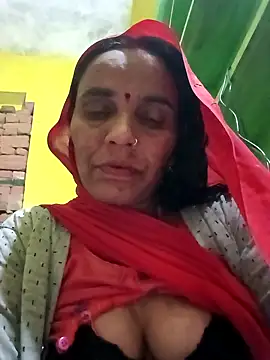 Snapshot of Pinky12A chatting on 11/18/25, 03:05 Pinky12A online show from 11/18/25, 03:05