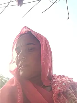 Snapshot of Pinky12A chatting on 11/19/25, 03:06 Pinky12A online show from 11/19/25, 03:06