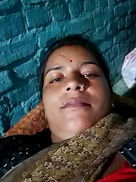 Snapshot of Mohini-xx chatting on 10/19/25, 03:34 Mohini-xx online show from 10/19/25, 03:34