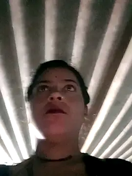 Snapshot of Mohini-xx chatting on 10/22/25, 11:26 Mohini-xx online show from 10/22/25, 11:26