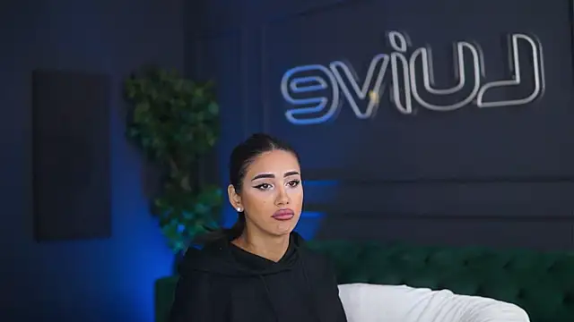 SiennaRuh online show from 10/11/25, 10:36