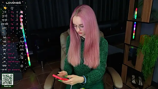 exxxcore  online show from 10/05/25, 11:02