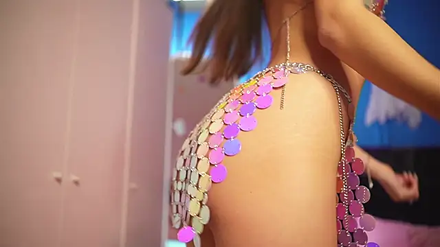 alexxisrae online show from 10/31/25, 07:31