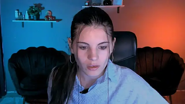 lizzie boom online show from 10/19/25, 09:32