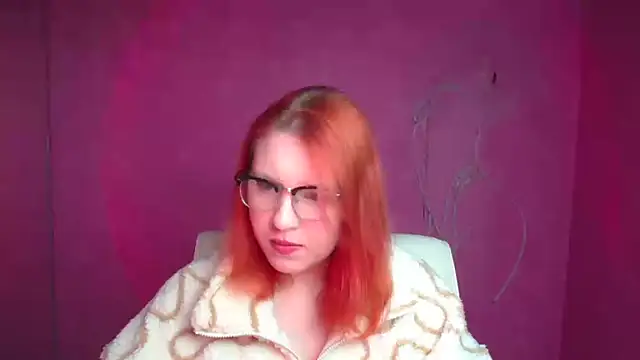 Snapshot of ScarletVixen_ chatting on 09/17/25, 05:36 ScarletVixen online show from 09/17/25, 05:36