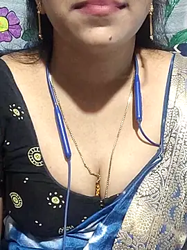 Snapshot of telugu-juliet chatting on 10/23/25, 05:44 telugu-juliet online show from 10/23/25, 05:44