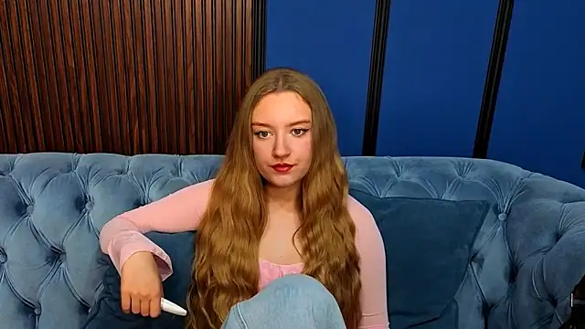 DarcyWilsy online show from 11/19/25, 07:58