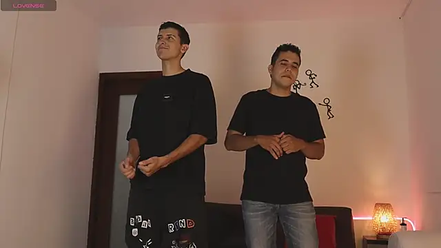 Snapshot of wilbert_hot01 chatting on 10/10/25, 07:24 wilbert hot01 online show from 10/10/25, 07:24