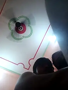 Snapshot of Roopacouple9 chatting on 10/11/25, 06:12 Roopacouple9 online show from 10/11/25, 06:12