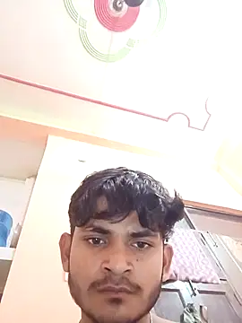 Snapshot of Roopacouple9 chatting on 10/15/25, 03:56 Roopacouple9 online show from 10/15/25, 03:56