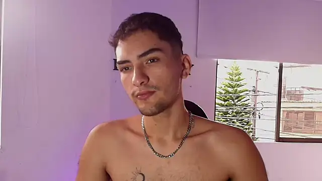 AlekRuizx online show from 11/03/25, 03:46