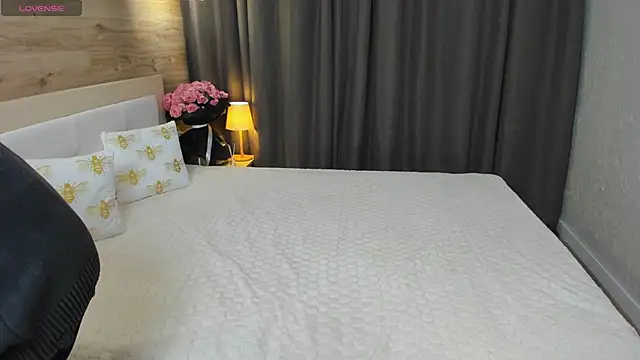 Babyy Lynaa online show from 10/10/25, 05:06